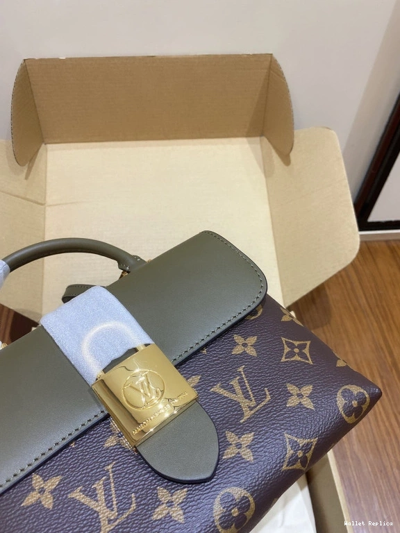 Cheap VUITTON LOUIS LOCKY BB 0810